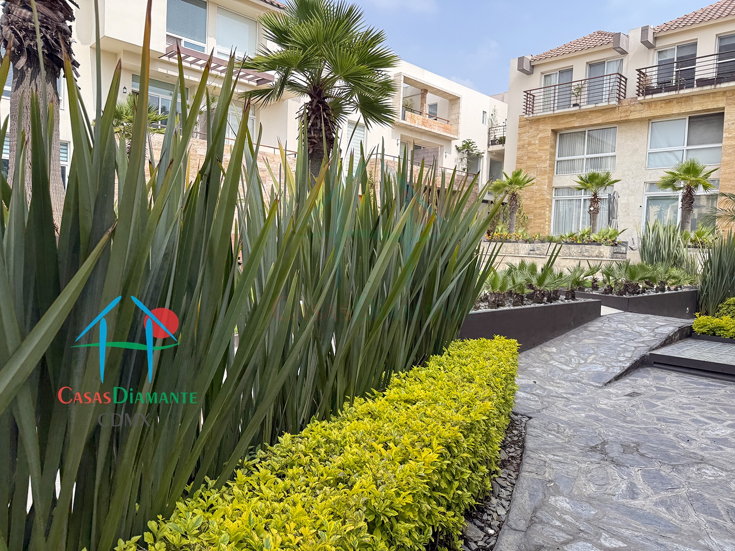 Av. Toluca Villa Sauce BC - Acceso 2